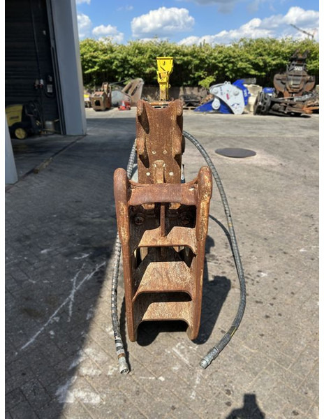 VTN VF19 - Demolition shears for Construction machinery: picture 2 VTN VF19 - Demolition shears for Construction machinery: picture 2