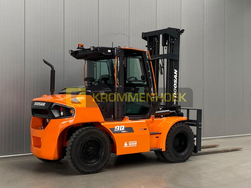 Doosan D 90S-9 - Diesel forklift: picture 4 Doosan D 90S-9 - Diesel forklift: picture 4