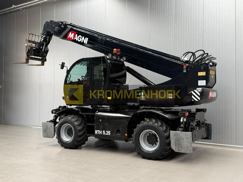 MAGNI RTH 5.25 Smart - Telescopic handler: picture 3 MAGNI RTH 5.25 Smart - Telescopic handler: picture 3