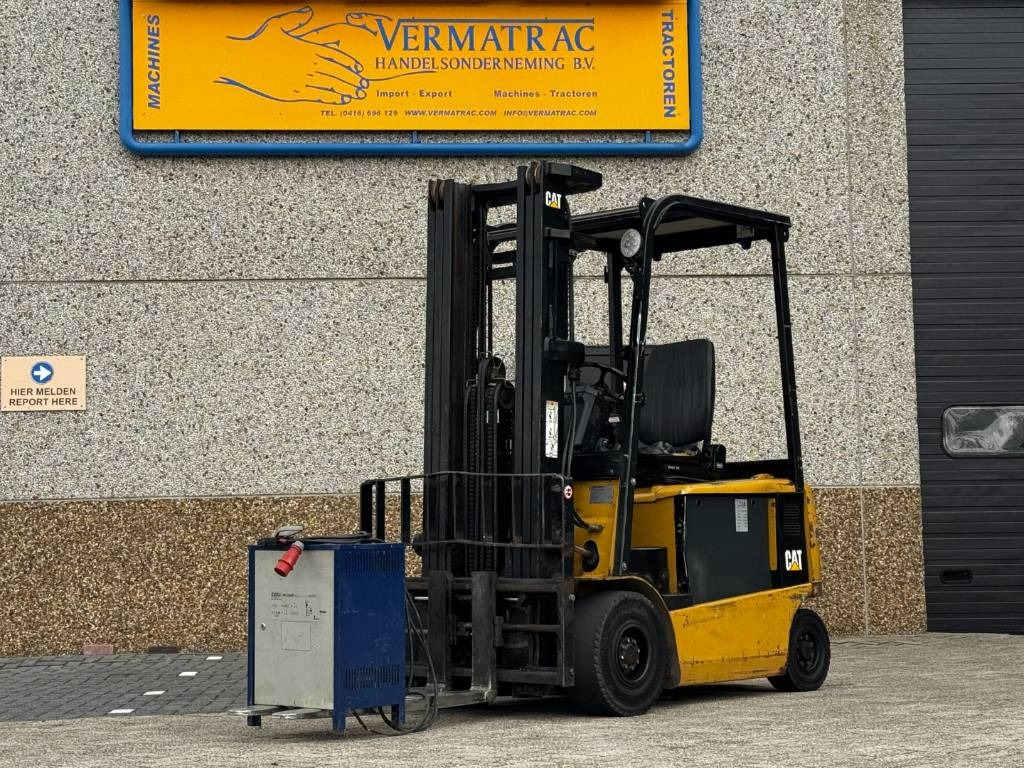 CAT EP25K, forklift, 2009!! - Electric forklift: picture 1 CAT EP25K, forklift, 2009!! - Electric forklift: picture 1
