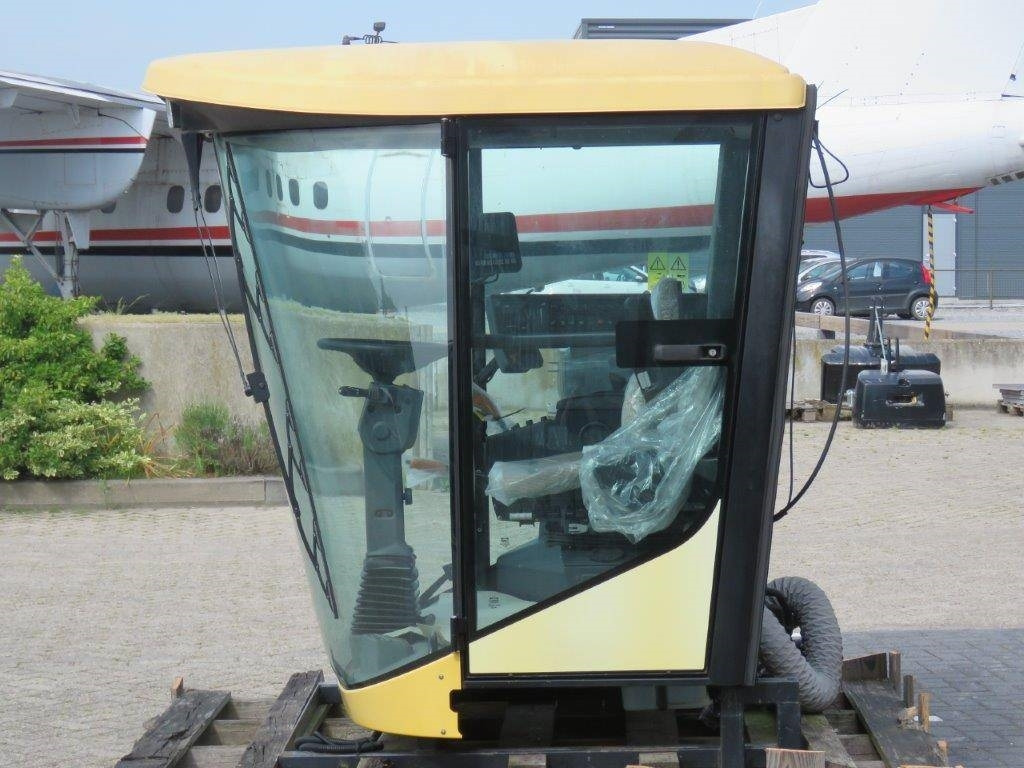 CNH Cabine - New Holland TX - Cab for Agricultural machinery: picture 5 CNH Cabine - New Holland TX - Cab for Agricultural machinery: picture 5