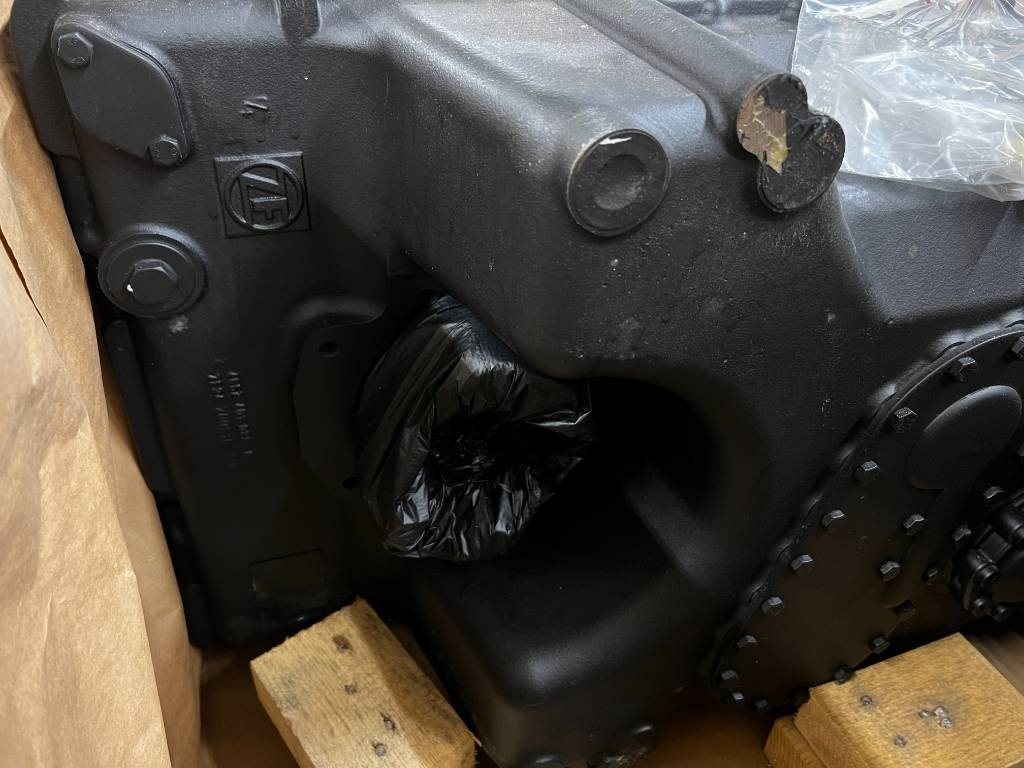 CNH Powershift - CNH / ZF - 4WG210 ZF - Gearbox for Agricultural machinery: picture 4 CNH Powershift - CNH / ZF - 4WG210 ZF - Gearbox for Agricultural machinery: picture 4