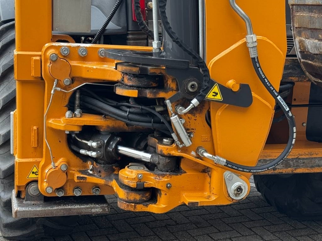 Backhoe loader Case 695SV, Tier 3, 645 hours!: picture 12