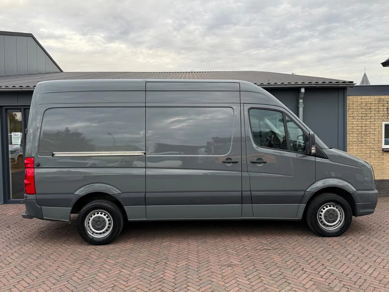 Volkswagen Crafter 50 2.0 136 PK 3 zits Airco Cruise Camera Nette Auto! 11/2015 - Panel van: picture 5 Volkswagen Crafter 50 2.0 136 PK 3 zits Airco Cruise Camera Nette Auto! 11/2015 - Panel van: picture 5