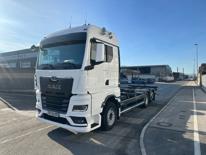 MAN TGX 26.520 LL klima Led - Cab chassis truck: picture 2 MAN TGX 26.520 LL klima Led - Cab chassis truck: picture 2