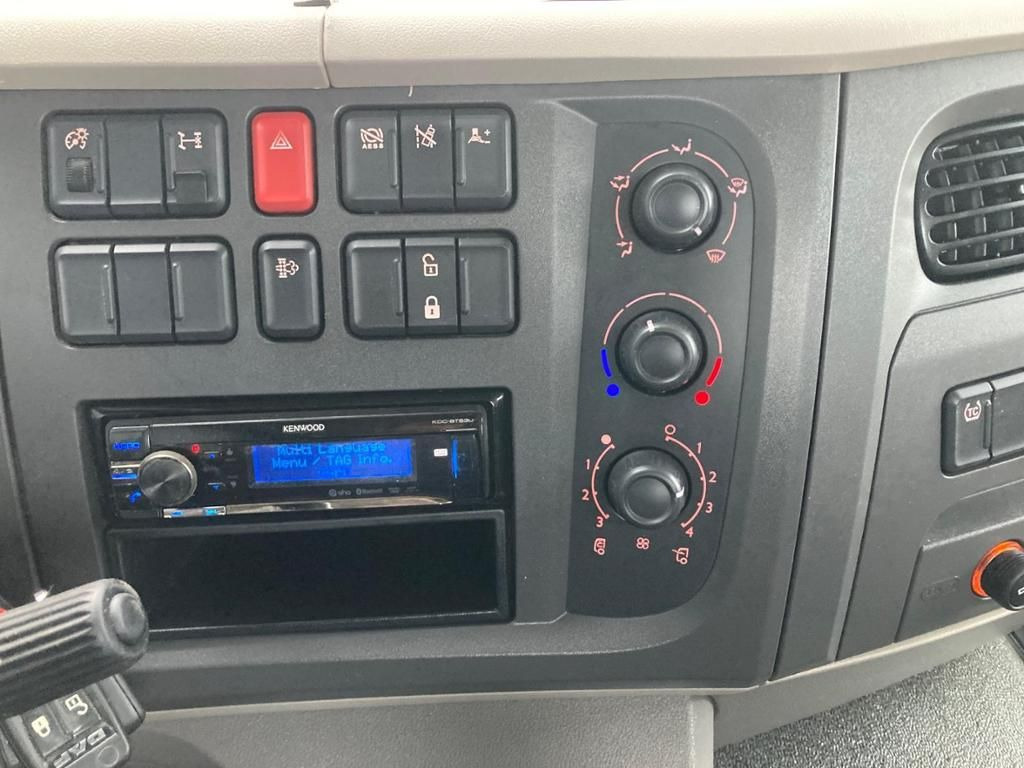 Cab chassis truck DAF LF 210 FA Standheizung / 5.00m Rd / 7.490kg DAF LF 210 FA Standheizung / 5.00m Rd / 7.490kg: picture 10