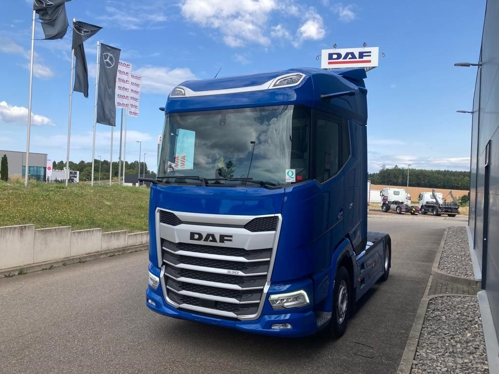 DAF XG 530 FT Alcoa Intarder Standklima Alcoa Kamera - Tractor unit: picture 4 DAF XG 530 FT Alcoa Intarder Standklima Alcoa Kamera - Tractor unit: picture 4