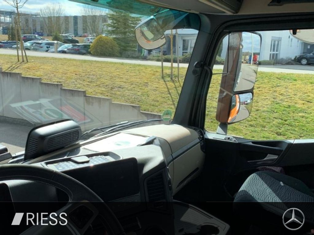 Mercedes-Benz 2551 L Abrollkipper mit HAD, gelenkter liftbarer on lease Mercedes-Benz 2551 L Abrollkipper mit HAD, gelenkter liftbarer: picture 9