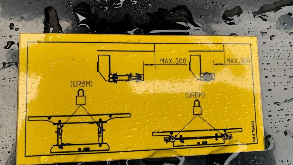 Mercedes-Benz 2551 L Abrollkipper mit HAD, gelenkter liftbarer on lease Mercedes-Benz 2551 L Abrollkipper mit HAD, gelenkter liftbarer: picture 14