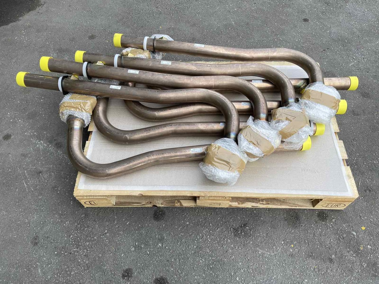 MAN COOLANT PIPE 51.06303-5484 - Cooling system for Truck: picture 1 MAN COOLANT PIPE 51.06303-5484 - Cooling system for Truck: picture 1