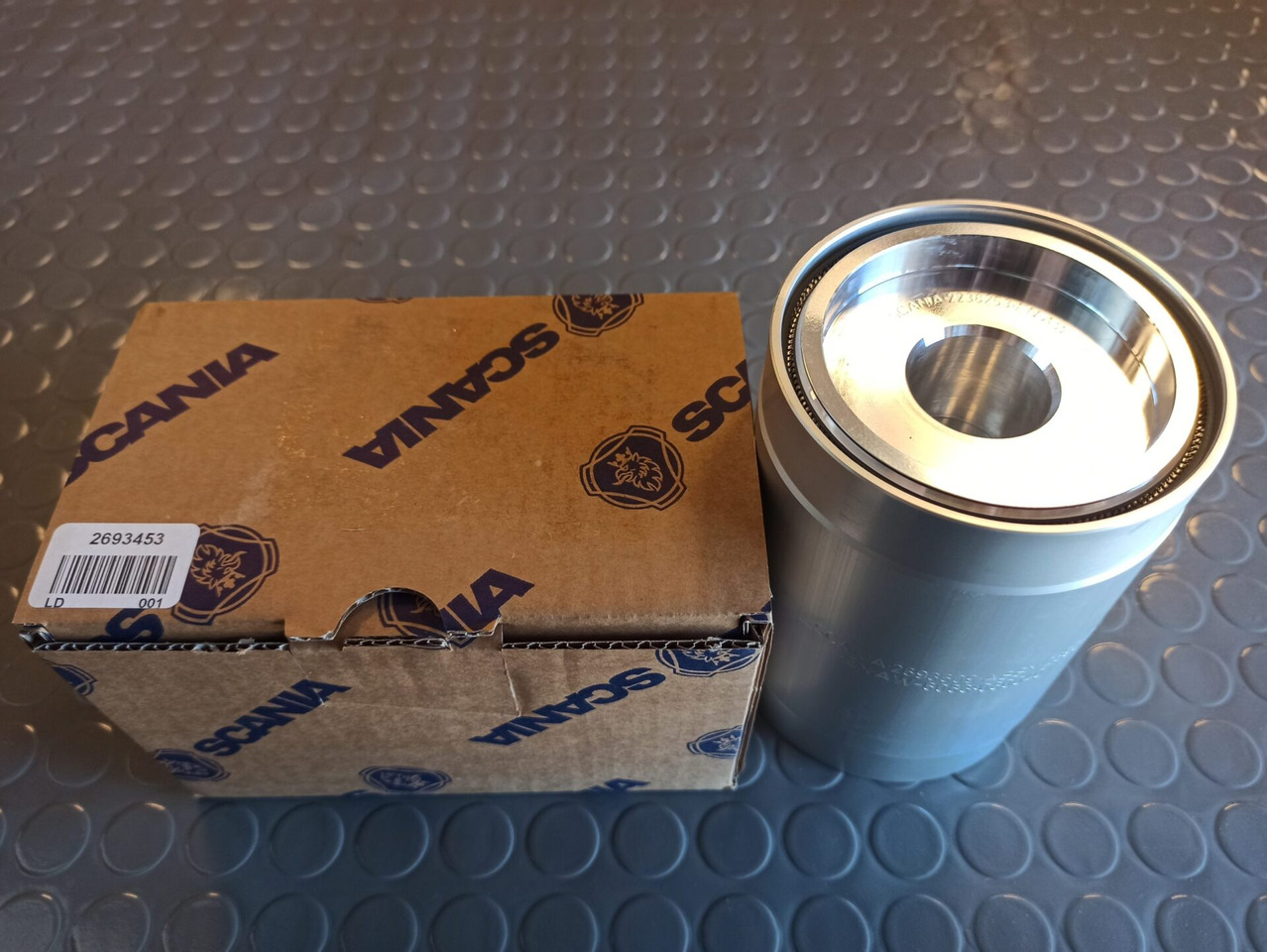 SCANIA ACCUMULATOR 2693453 - Brake parts for Truck: picture 1 SCANIA ACCUMULATOR 2693453 - Brake parts for Truck: picture 1