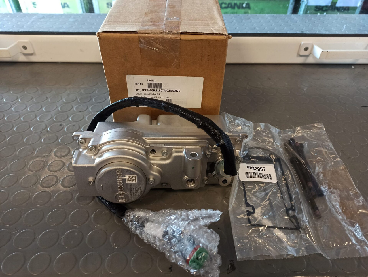 SCANIA REPAIR KIT - 2195577 - Engine overhaul kit for Truck: picture 1 SCANIA REPAIR KIT - 2195577 - Engine overhaul kit for Truck: picture 1