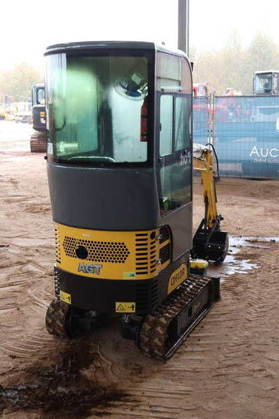 AGT Industrial QH13R - Mini excavator: picture 5 AGT Industrial QH13R - Mini excavator: picture 5