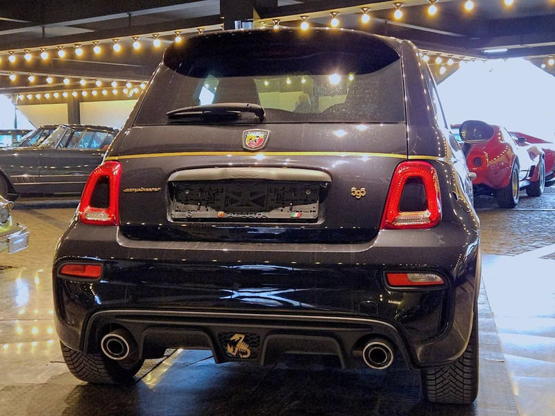 Abarth 595 Scorpioneoro - Sedan: picture 5 Abarth 595 Scorpioneoro - Sedan: picture 5
