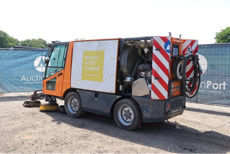 Aebi AEBI MFH2500 - Road sweeper: picture 3 Aebi AEBI MFH2500 - Road sweeper: picture 3