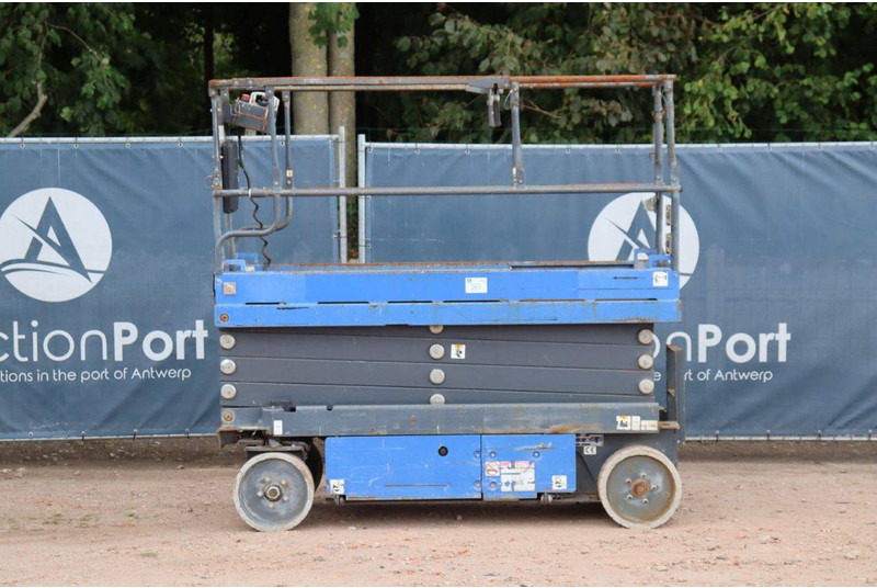 Aichi SV08CNL - Scissor lift: picture 2 Aichi SV08CNL - Scissor lift: picture 2