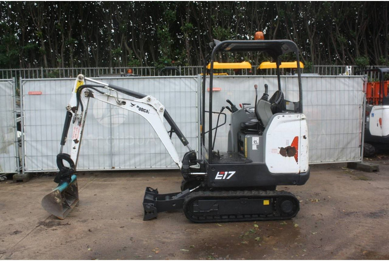 Bobcat E17 - Mini excavator: picture 1 Bobcat E17 - Mini excavator: picture 1