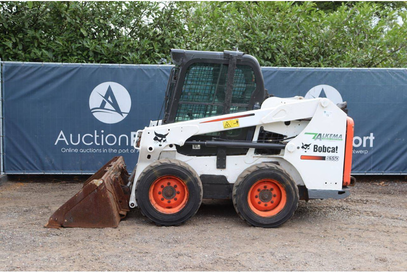 Bobcat S550 - Wheel loader: picture 2 Bobcat S550 - Wheel loader: picture 2