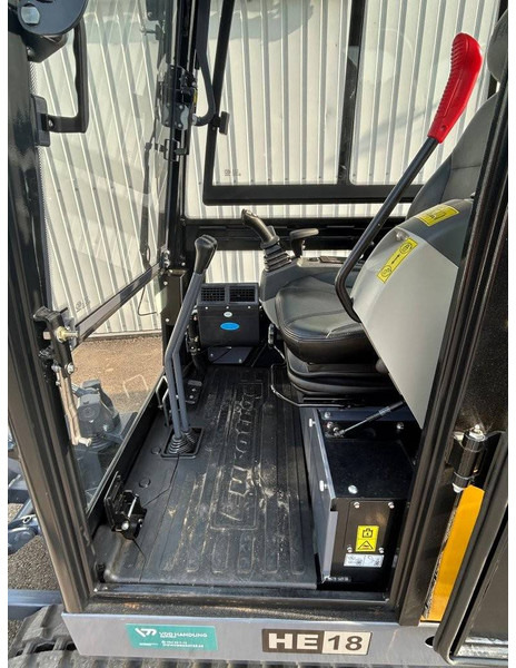 Eurotrac SQ18A/HE18CP - Mini excavator: picture 3 Eurotrac SQ18A/HE18CP - Mini excavator: picture 3
