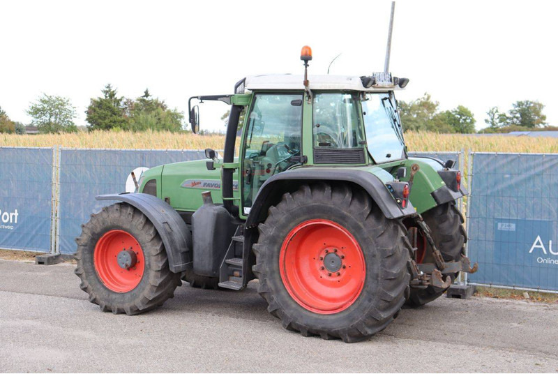 Fendt Vario Favorit 716 - Farm tractor: picture 3 Fendt Vario Favorit 716 - Farm tractor: picture 3