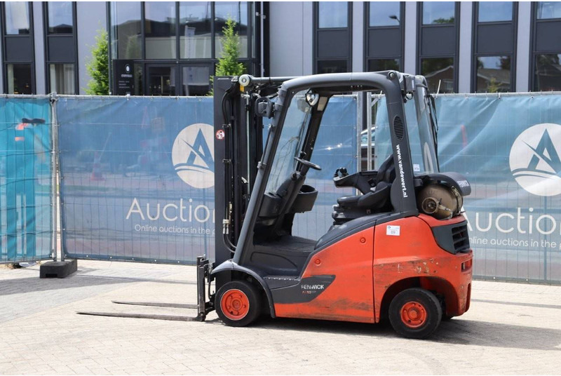 Fenwick-Linde H16T-01 - LPG forklift: picture 3 Fenwick-Linde H16T-01 - LPG forklift: picture 3