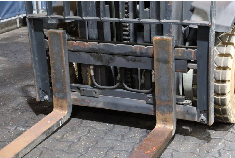 LPG forklift Fenwick-Linde H25T-02: picture 11 LPG forklift Fenwick-Linde H25T-02: picture 11