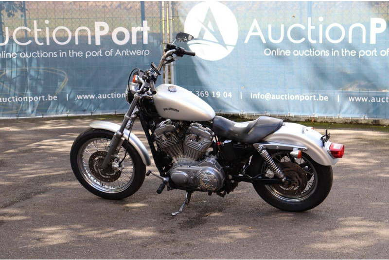 Harley-Davidson Sportster XL 883 Roadster - Motorcycle: picture 3 Harley-Davidson Sportster XL 883 Roadster - Motorcycle: picture 3