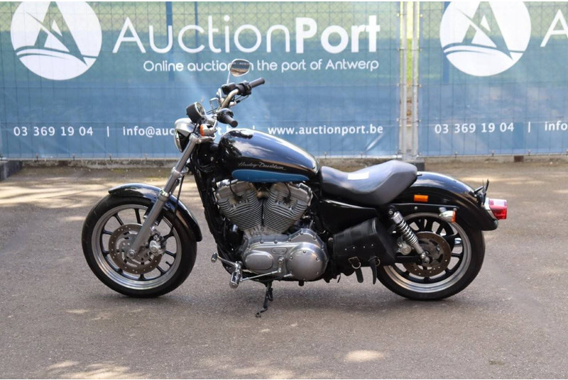 Harley-Davidson Sportster XL883 - Motorcycle: picture 2 Harley-Davidson Sportster XL883 - Motorcycle: picture 2