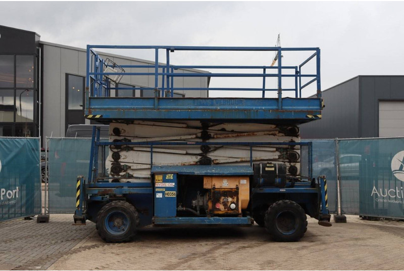 Holland lift COMBISTAR B-195DL25-4WD/P/N - Scissor lift: picture 2 Holland lift COMBISTAR B-195DL25-4WD/P/N - Scissor lift: picture 2