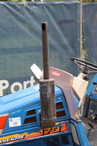 Farm tractor Iseki Landhope 170: picture 15