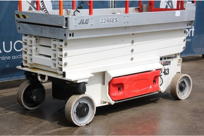 Scissor lift JLG 3246ES: picture 9