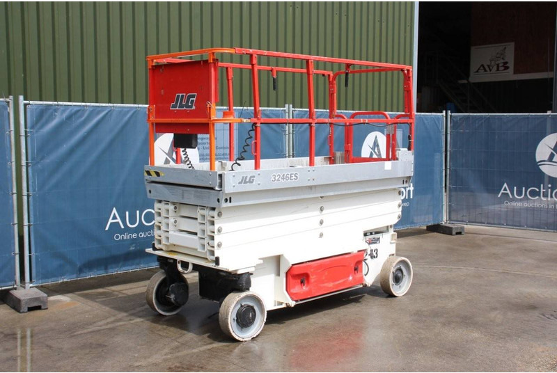 Scissor lift JLG 3246ES: picture 8
