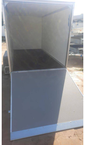 KERENZO 3x1.50x1.50m - Closed box trailer: picture 5 KERENZO 3x1.50x1.50m - Closed box trailer: picture 5