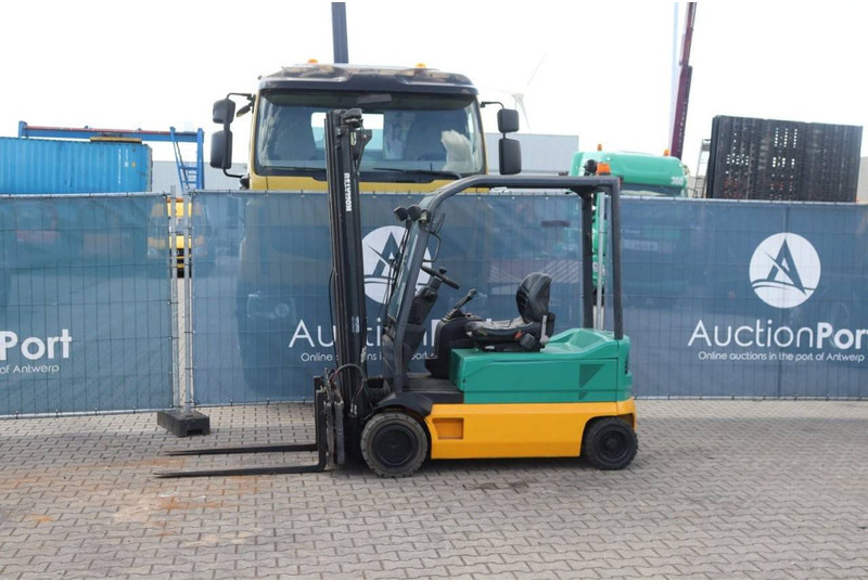 Komatsu FB20-2R - Electric forklift: picture 1 Komatsu FB20-2R - Electric forklift: picture 1