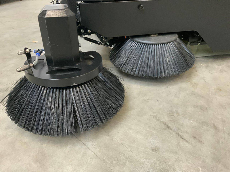 New Road sweeper Kremer KRS100: picture 9 New Road sweeper Kremer KRS100: picture 9