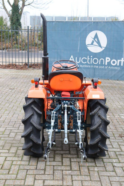 Kubota B1502DT - Farm tractor: picture 5 Kubota B1502DT - Farm tractor: picture 5