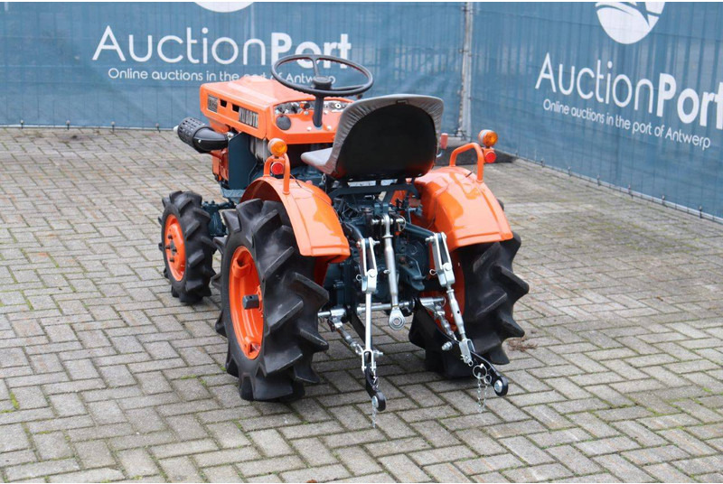 Kubota B5001 - Farm tractor: picture 4 Kubota B5001 - Farm tractor: picture 4