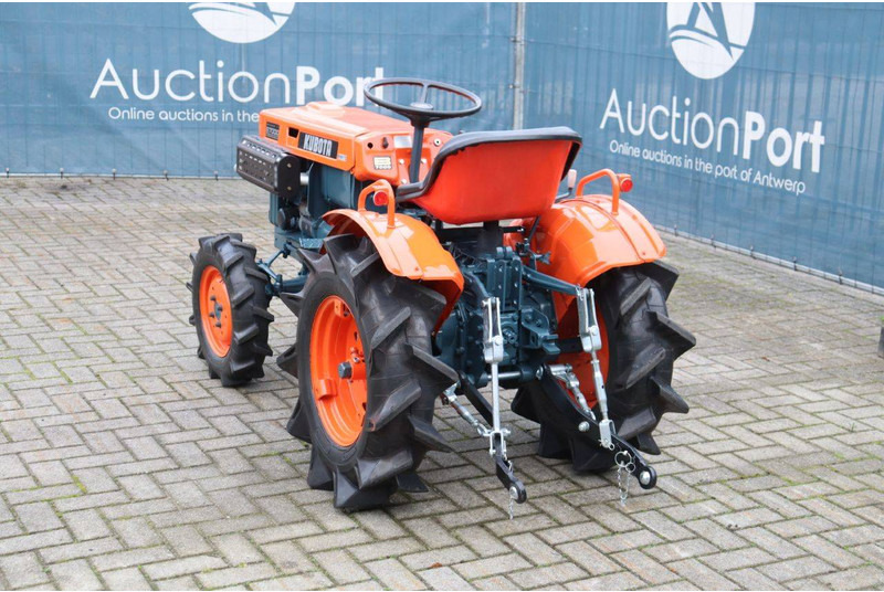 Kubota B7000 - Farm tractor: picture 4 Kubota B7000 - Farm tractor: picture 4
