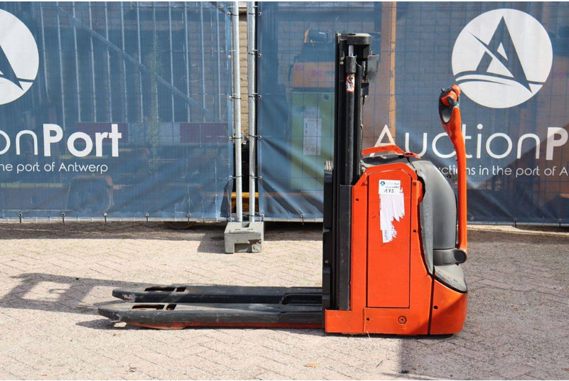 Linde D08 - Stacker: picture 2 Linde D08 - Stacker: picture 2