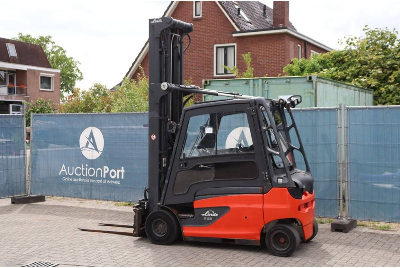 Linde E25L-01 - Electric forklift: picture 3 Linde E25L-01 - Electric forklift: picture 3