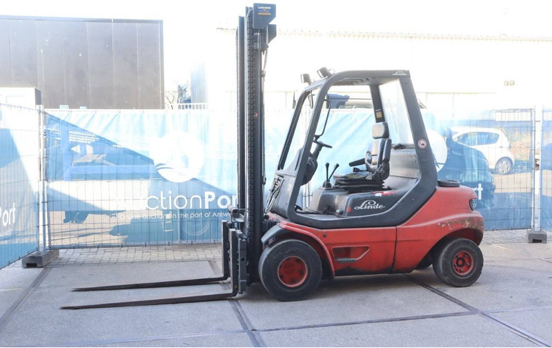 Linde H30D-02 - Diesel forklift: picture 1 Linde H30D-02 - Diesel forklift: picture 1