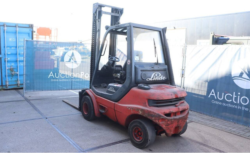 Linde H30D-02 - Diesel forklift: picture 3 Linde H30D-02 - Diesel forklift: picture 3
