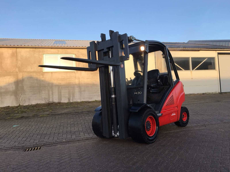 Linde H30T - LPG forklift: picture 2 Linde H30T - LPG forklift: picture 2