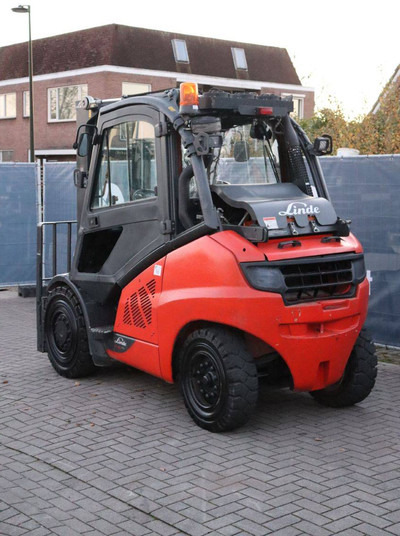 Linde H45T - LPG forklift: picture 4 Linde H45T - LPG forklift: picture 4