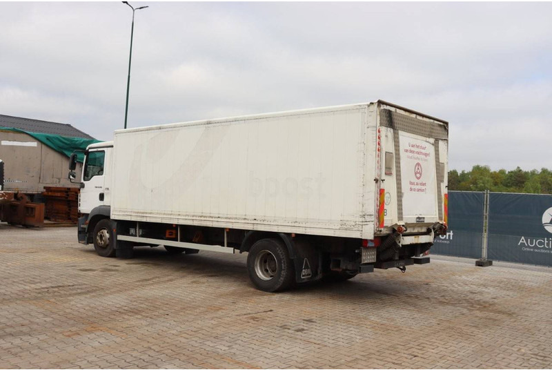 MAN TGM 15.250 - Box truck: picture 3 MAN TGM 15.250 - Box truck: picture 3