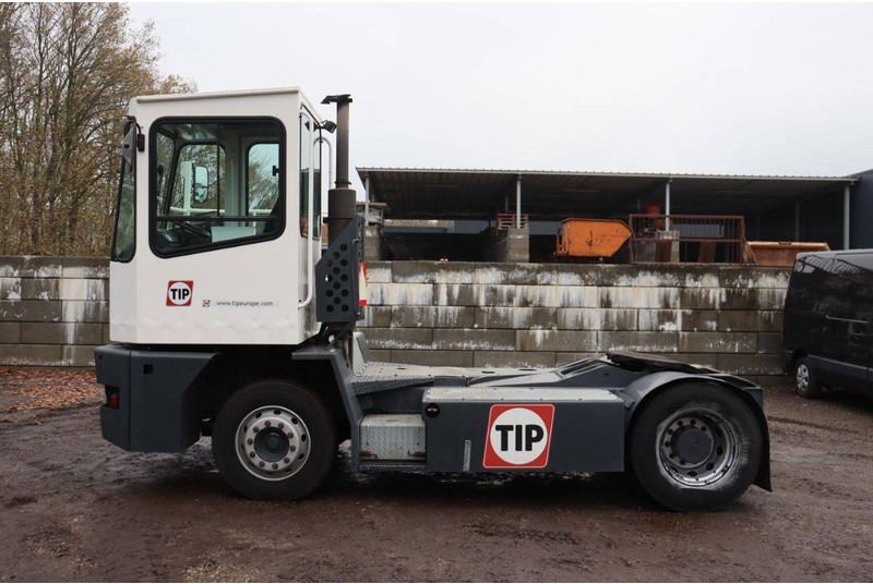 MOL YM 180/4X2 - Terminal tractor: picture 2 MOL YM 180/4X2 - Terminal tractor: picture 2