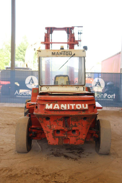 Manitou - Rough terrain forklift: picture 5 Manitou - Rough terrain forklift: picture 5