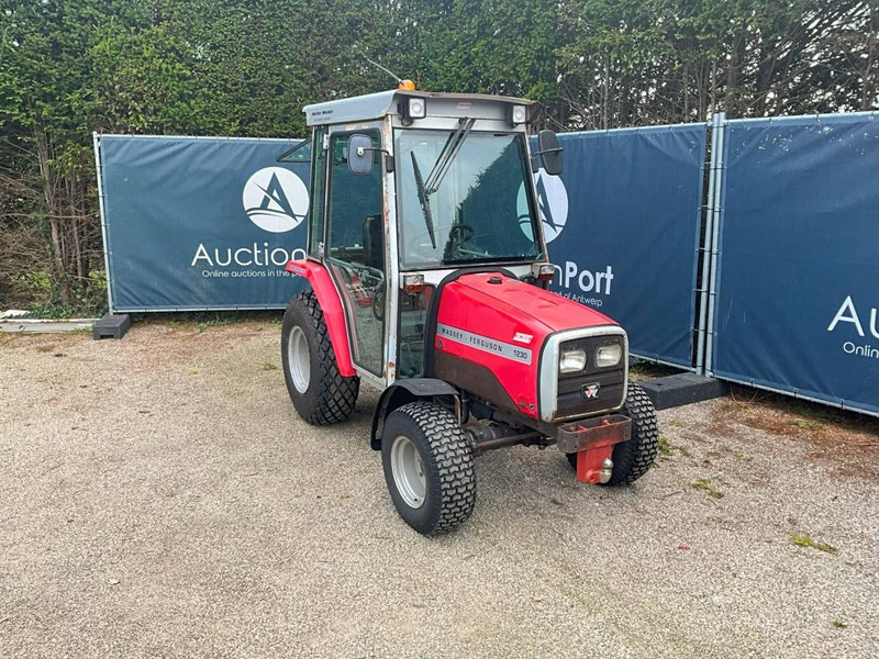 Massey Ferguson 1230 - Farm tractor: picture 1 Massey Ferguson 1230 - Farm tractor: picture 1