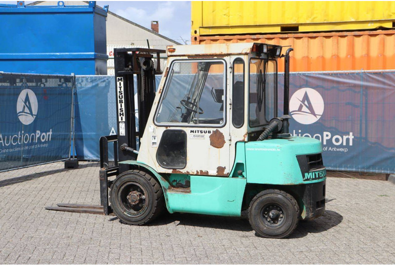 Mitsubishi FD-30 - Diesel forklift: picture 3 Mitsubishi FD-30 - Diesel forklift: picture 3