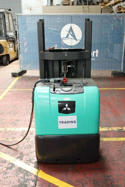 Mitsubishi Velia - Order picker: picture 5 Mitsubishi Velia - Order picker: picture 5